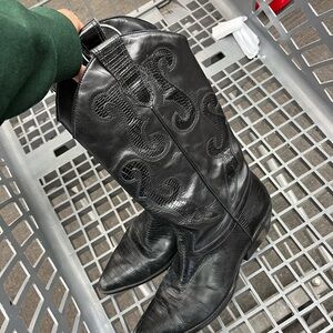 Nine West black leather cowboy boots 6.5